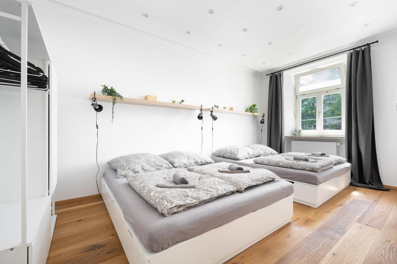 Wiesen Living - Apartment For Up To Twelve People Monaco di Baviera Esterno foto
